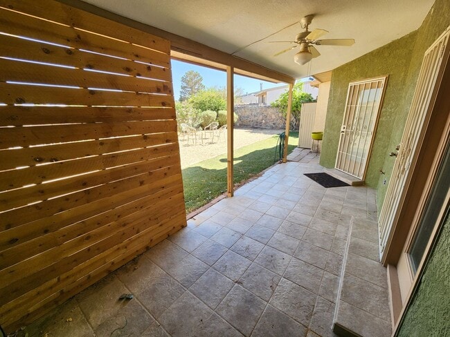 Building Photo - 2139 Sagecrest Ave