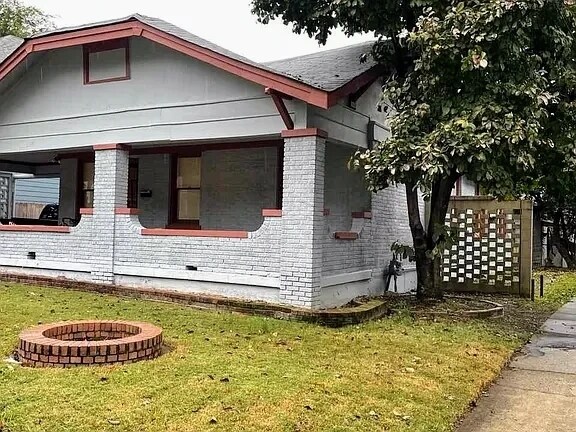 Building Photo - 2380 Forrest Ave