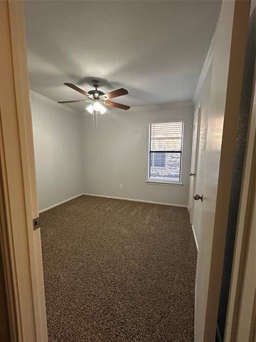 Building Photo - 206 N Alder Dr