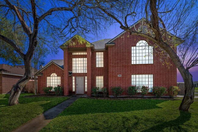 Building Photo - 7418 Lake Livingston Dr