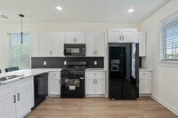 Building Photo - 3522 Mansfield St