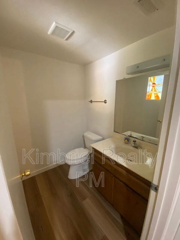 Building Photo - 2928 Stanford Ln