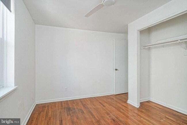 Building Photo - 1208 Webster St