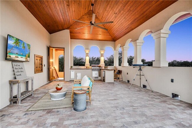 Building Photo - 3353 Tuscany Dr