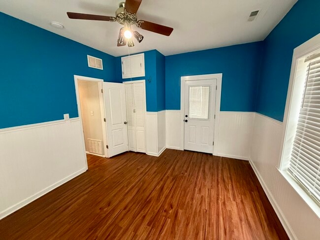 Building Photo - 416 Jackson St