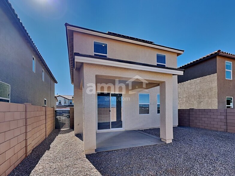 Building Photo - 9531 Harkes Dr