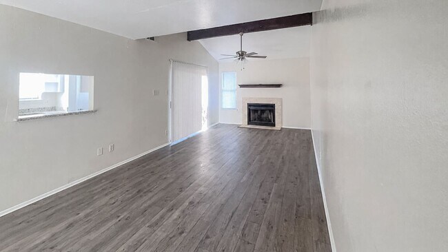 Building Photo - 1224 Westway Cir