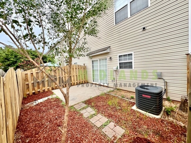 Building Photo - 248 Merchants Dr