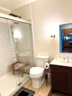 second bath - 801 Ash St