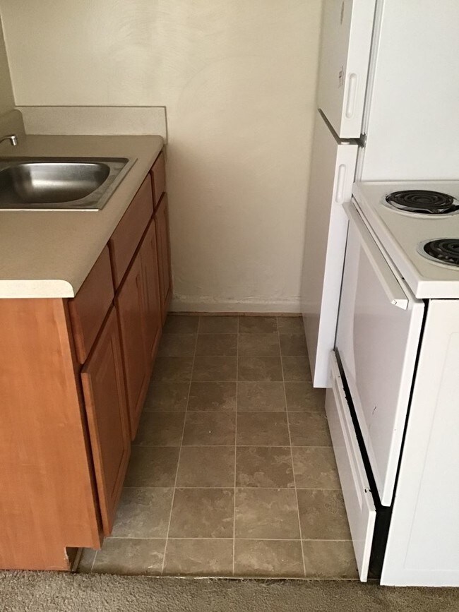 Building Photo - 1243 E Ocean View Ave