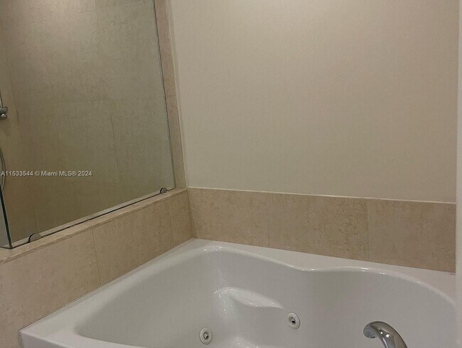 Building Photo - 50 Biscayne Blvd