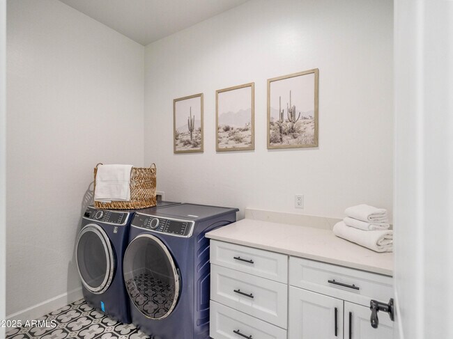 Building Photo - 28143 N QUINTANA Pl