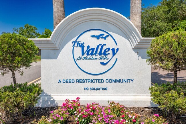 Building Photo - Great Rental in The Valley!