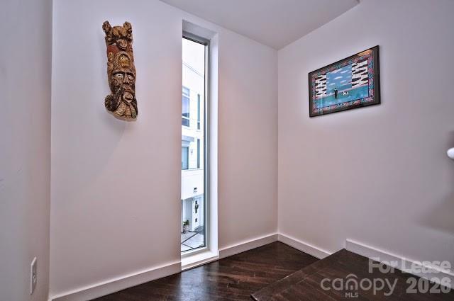 Building Photo - 318 Viburnum Way Ct