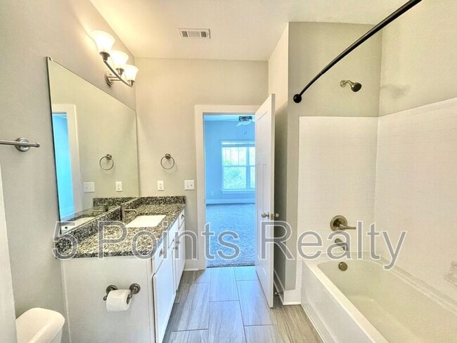 Building Photo - 934 Governor's Ct.