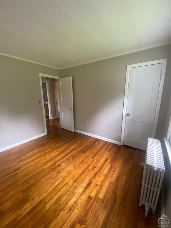 Building Photo - 211 Mansion St