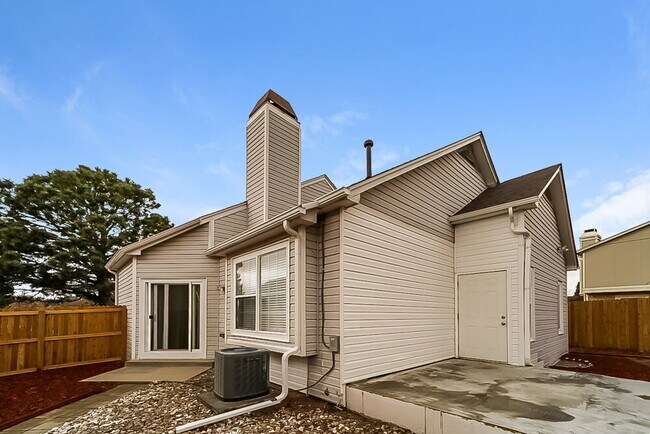 Building Photo - 4494 Genoa St