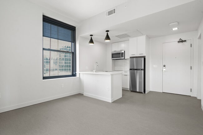 The kitchen of The Playwright at Midland Lofts - Midland Lofts