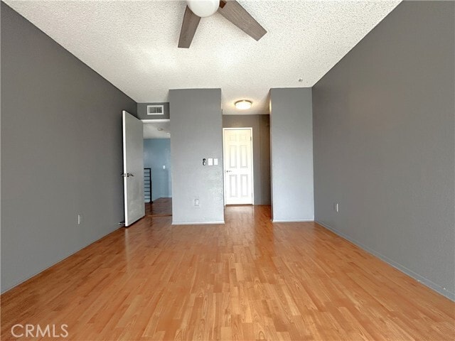 Building Photo - 1924 Hawaii St