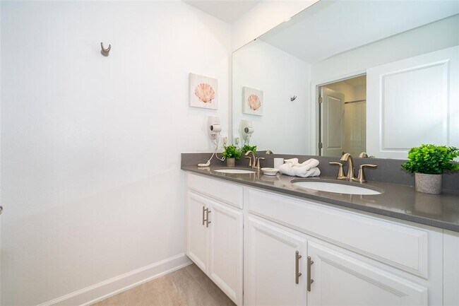 Building Photo - 1164 Kingsbarn St