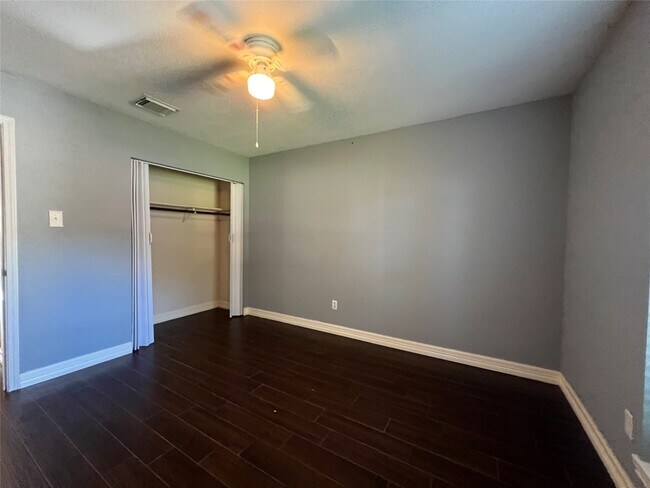 Building Photo - 13650 Cherrydown St
