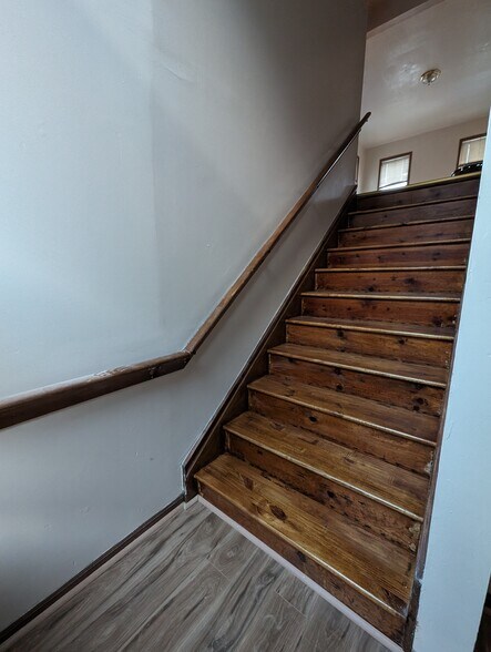 Landing - 798 Oak St