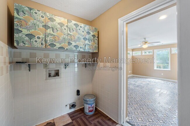 Building Photo - 551 S Old Belair Rd