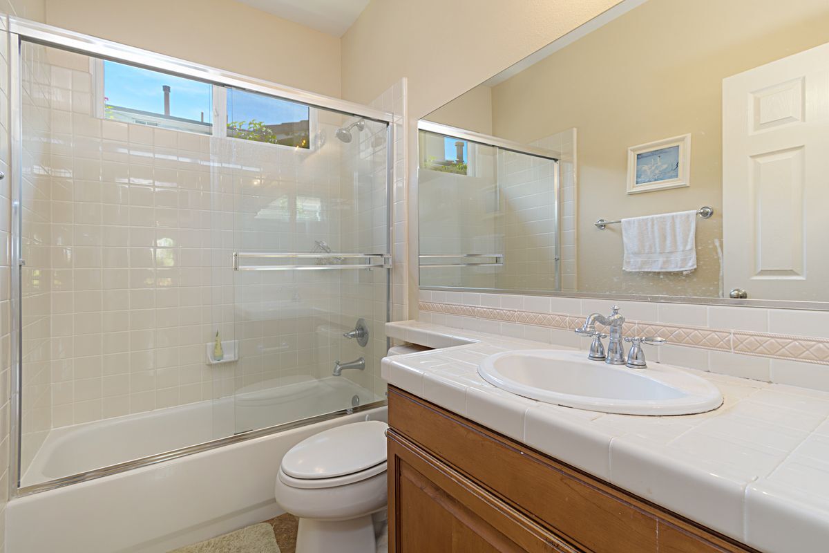 Building Photo - 13443 Moreton gn