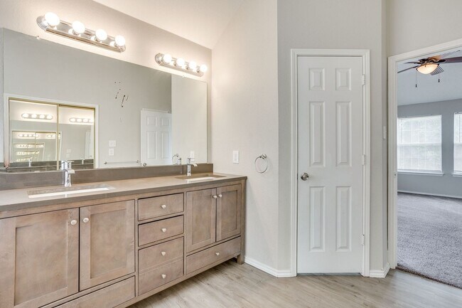Building Photo - Great Large 4 Bedroom, 2.5 Bath Home Ready for New Tenants- Crowley ISD- 76123