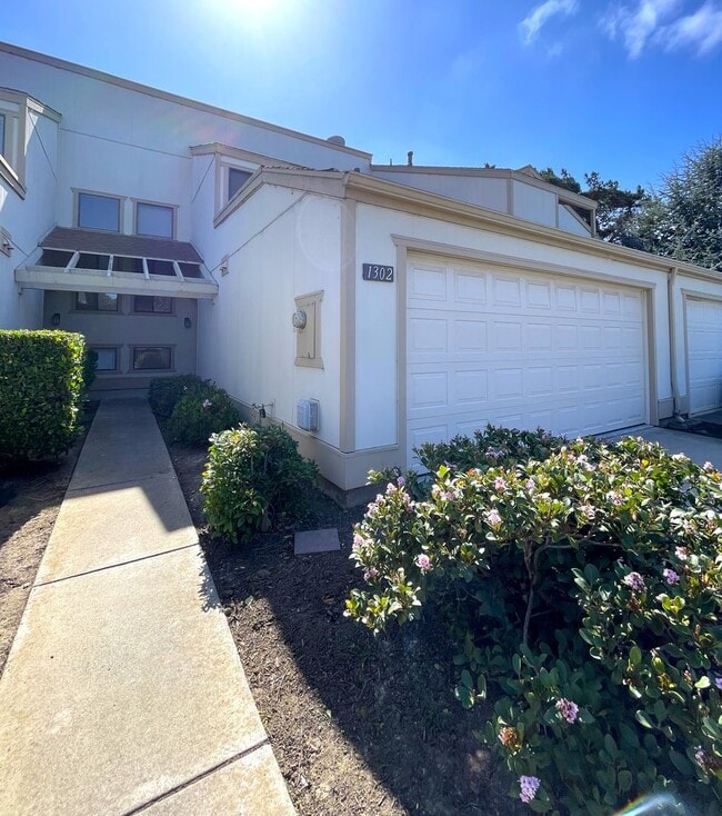 Primary Photo - Upgraded Linda Vista Village Townhome.