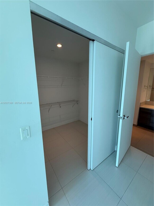 Building Photo - 1080 Brickell Ave