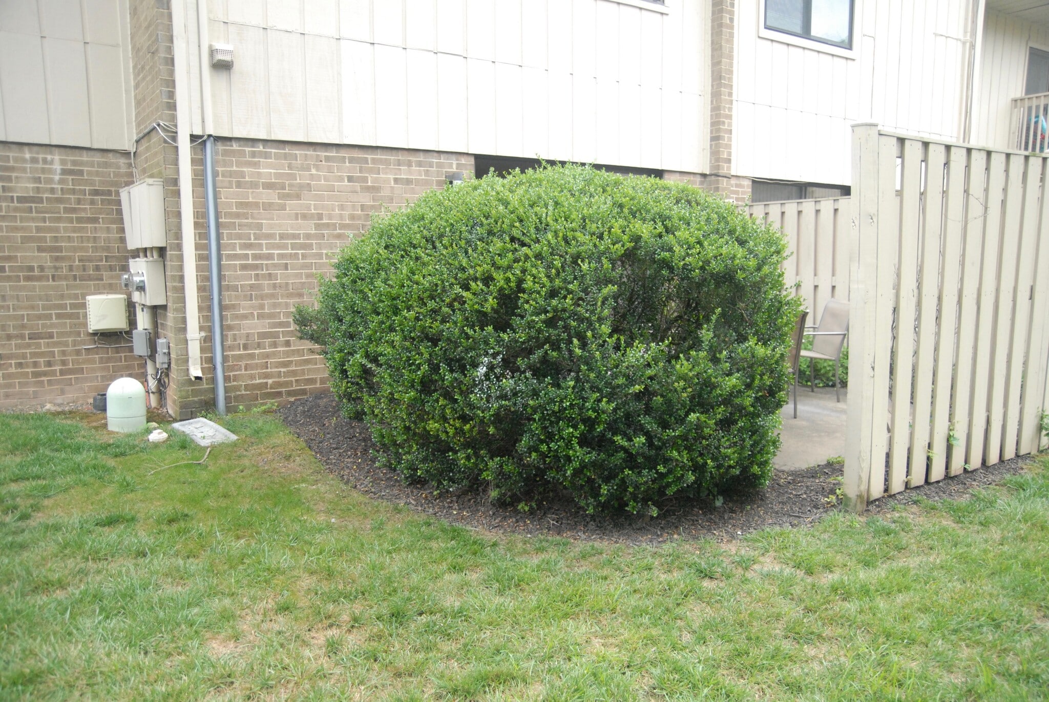 Building Photo - 2438 Glengyle Dr