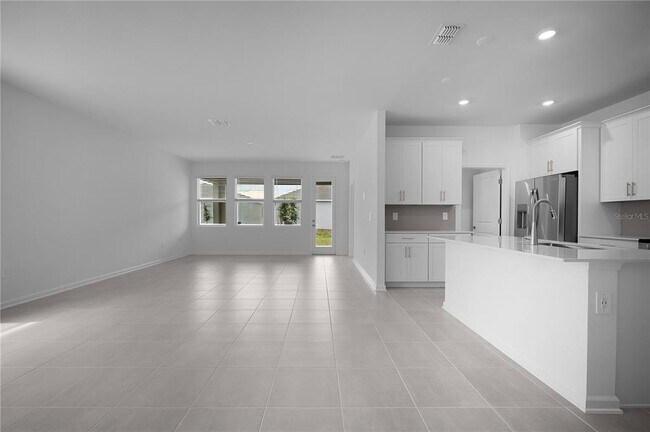 Building Photo - 5529 Nina Wy