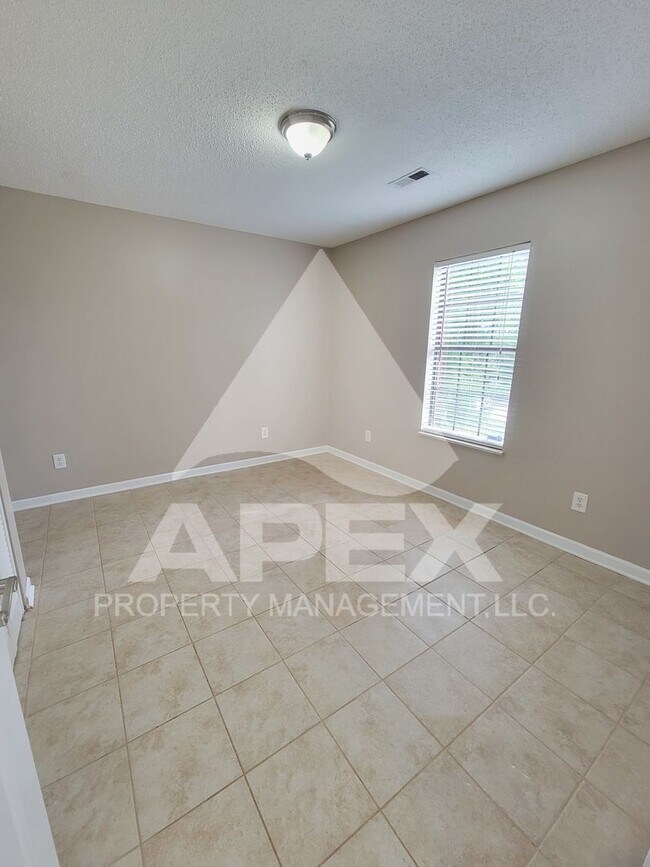 Building Photo - Spacious 2 Bd - 2 Ba Single Family Home in West Knoxville!