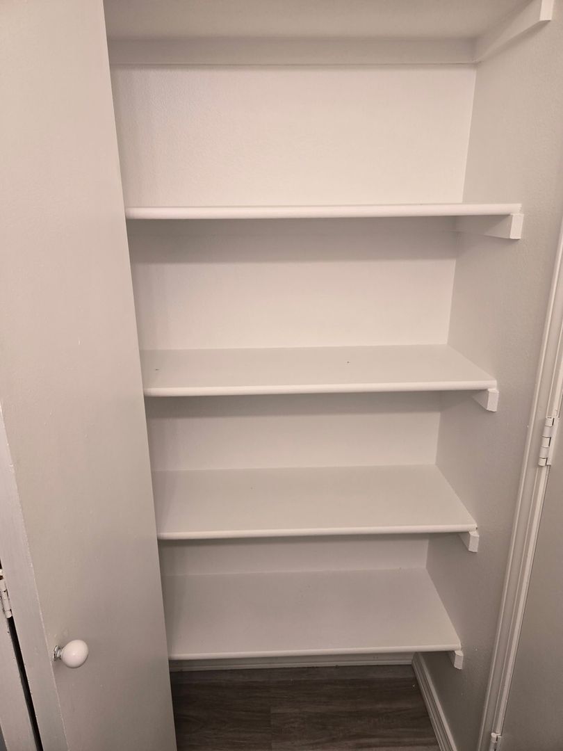 Building Photo - 7720 W 87th Dr