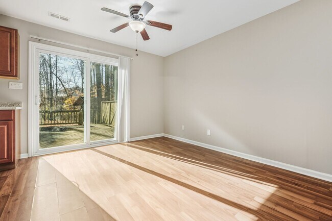 Building Photo - 732 Branniff Dr