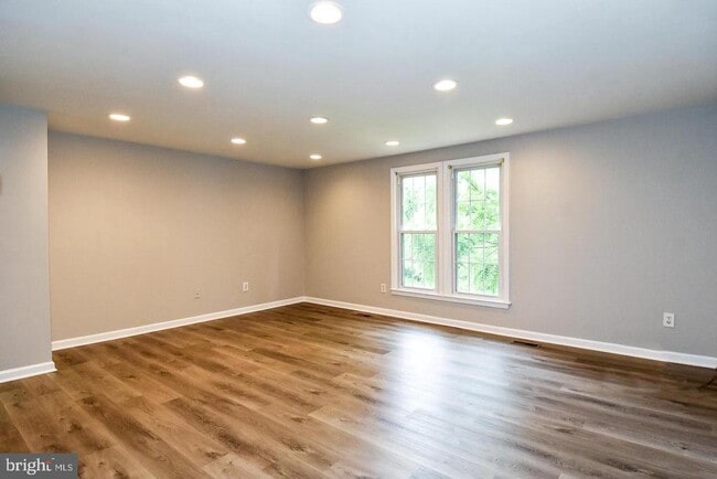 Building Photo - 14488 Black Horse Ct