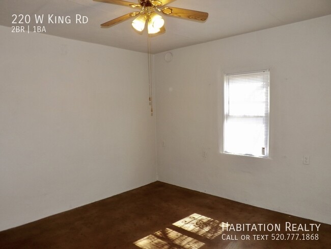 Building Photo - Cozy Vintage 2Bd/1Ba Home, with a Spacious...