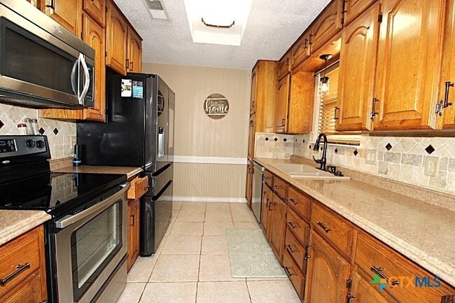 Building Photo - 1110 Timmons Dr