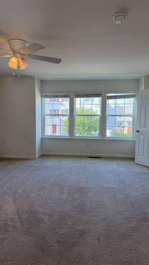 Building Photo - 38 Lombard Ln