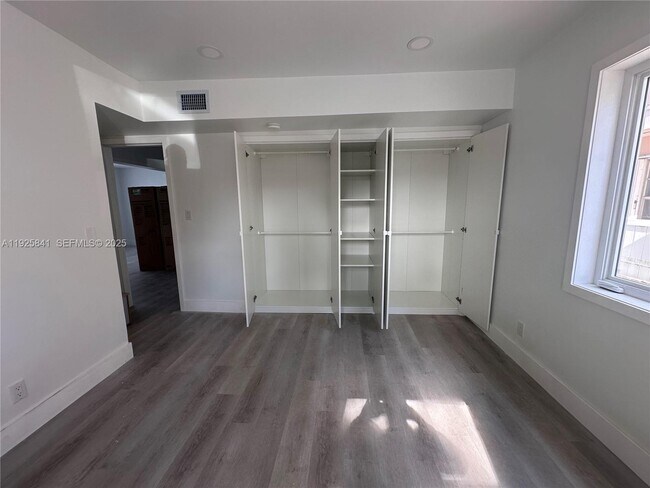 Building Photo - 1701 NW 34th Ave