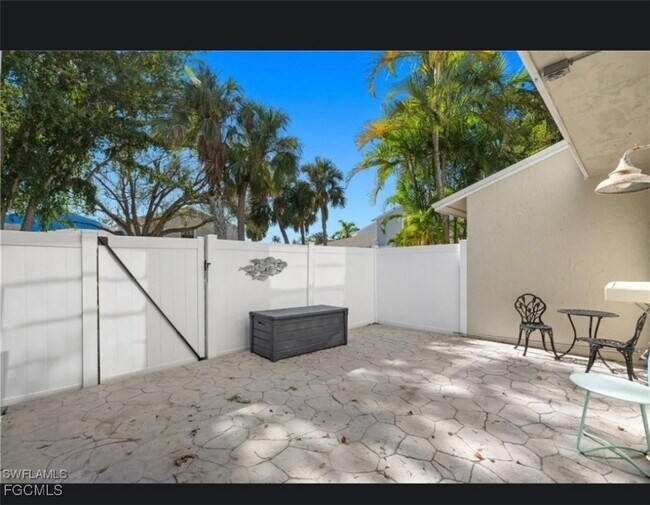 Building Photo - 1416 SW 50th St