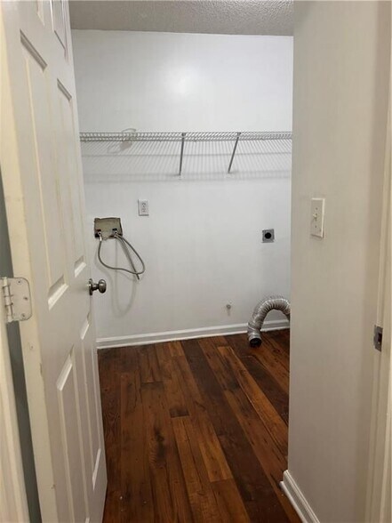 Building Photo - 1576 Rogers Crossing Dr