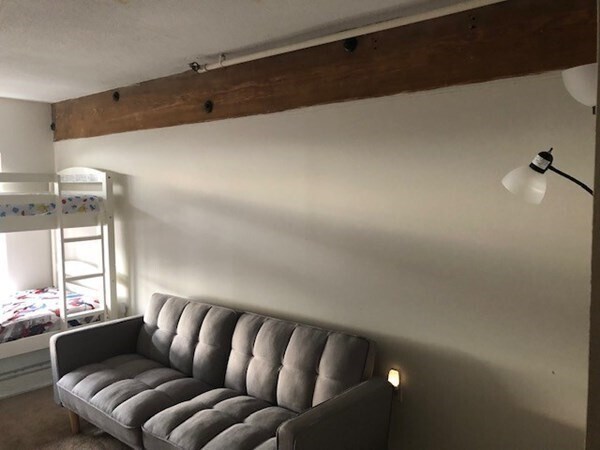 Building Photo - 200 Market St