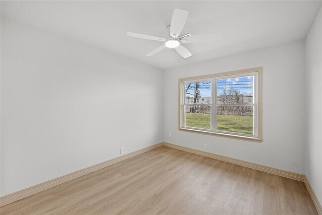 Building Photo - 4022 Marlborough Dr