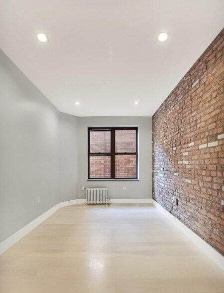 Building Photo - 195 Stanton St