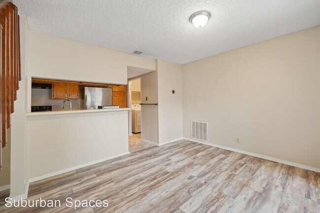 Building Photo - 2 br, 2 bath House - 5738 Spring Night