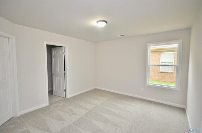 Building Photo - 160 Swansea Ln