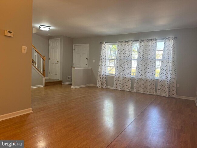 Building Photo - 18 Lighthouse Ct