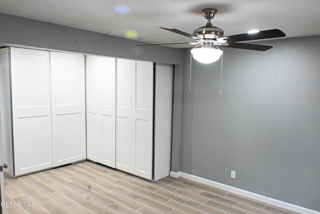 Building Photo - 3405 Hixson Street